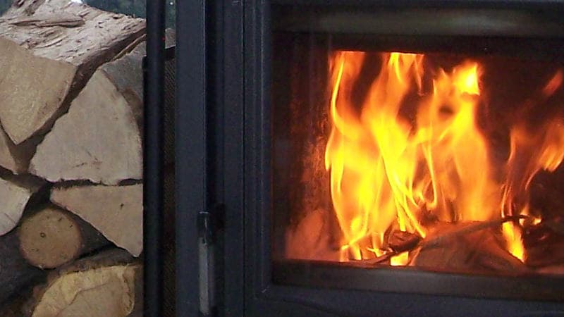 Regeneratives Heizen mit Holz