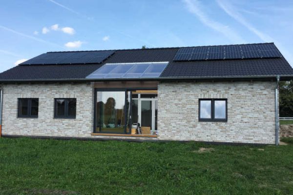 bio-solar-haus-bungalow-holzhaus-14921-jpgBFEE7CB4-F08D-9CBE-49B3-150CF2F3B07E.jpeg